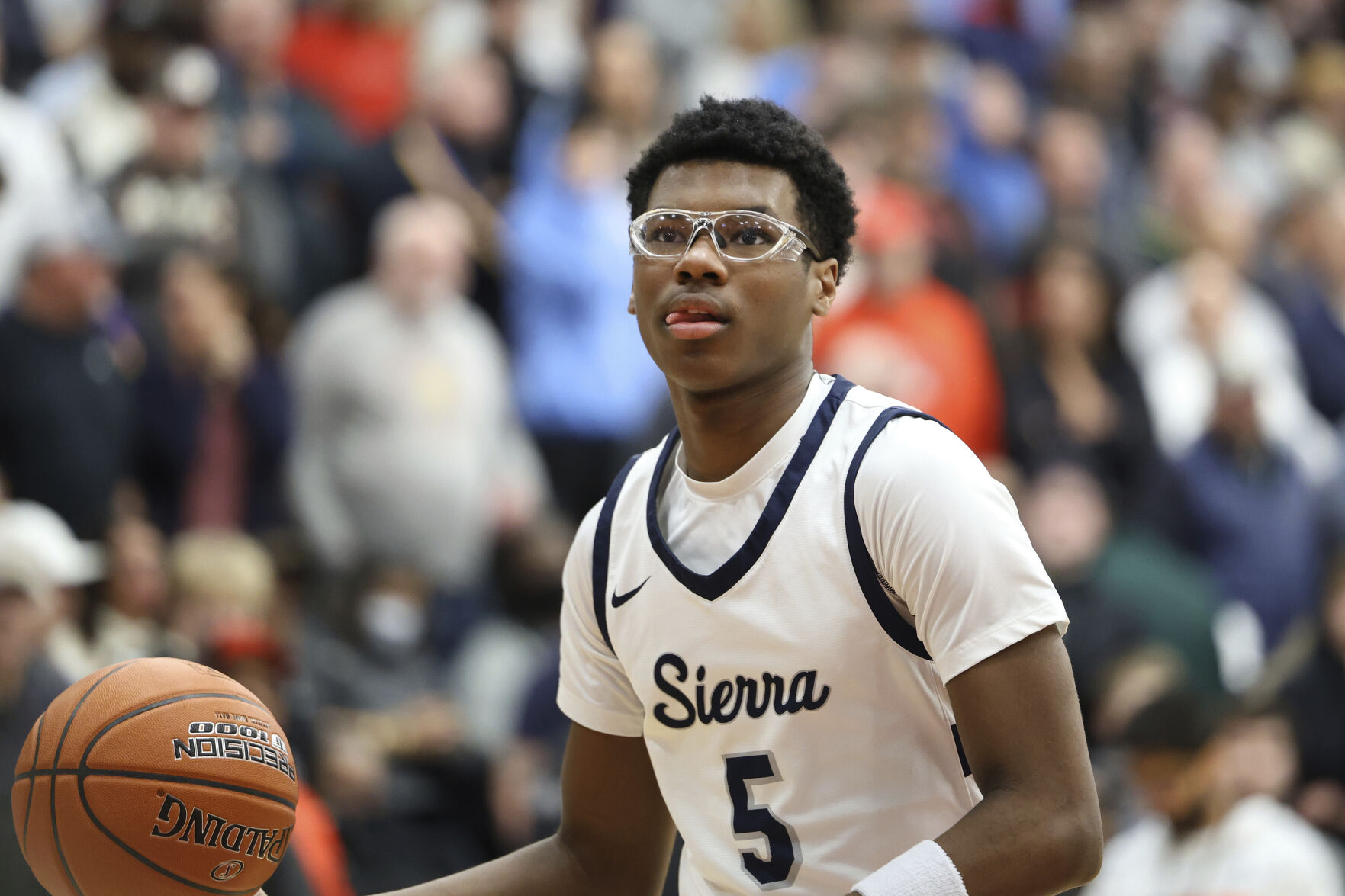 LeBron James applauds son's University of ÃÛèÖÖ±²¥ commitment